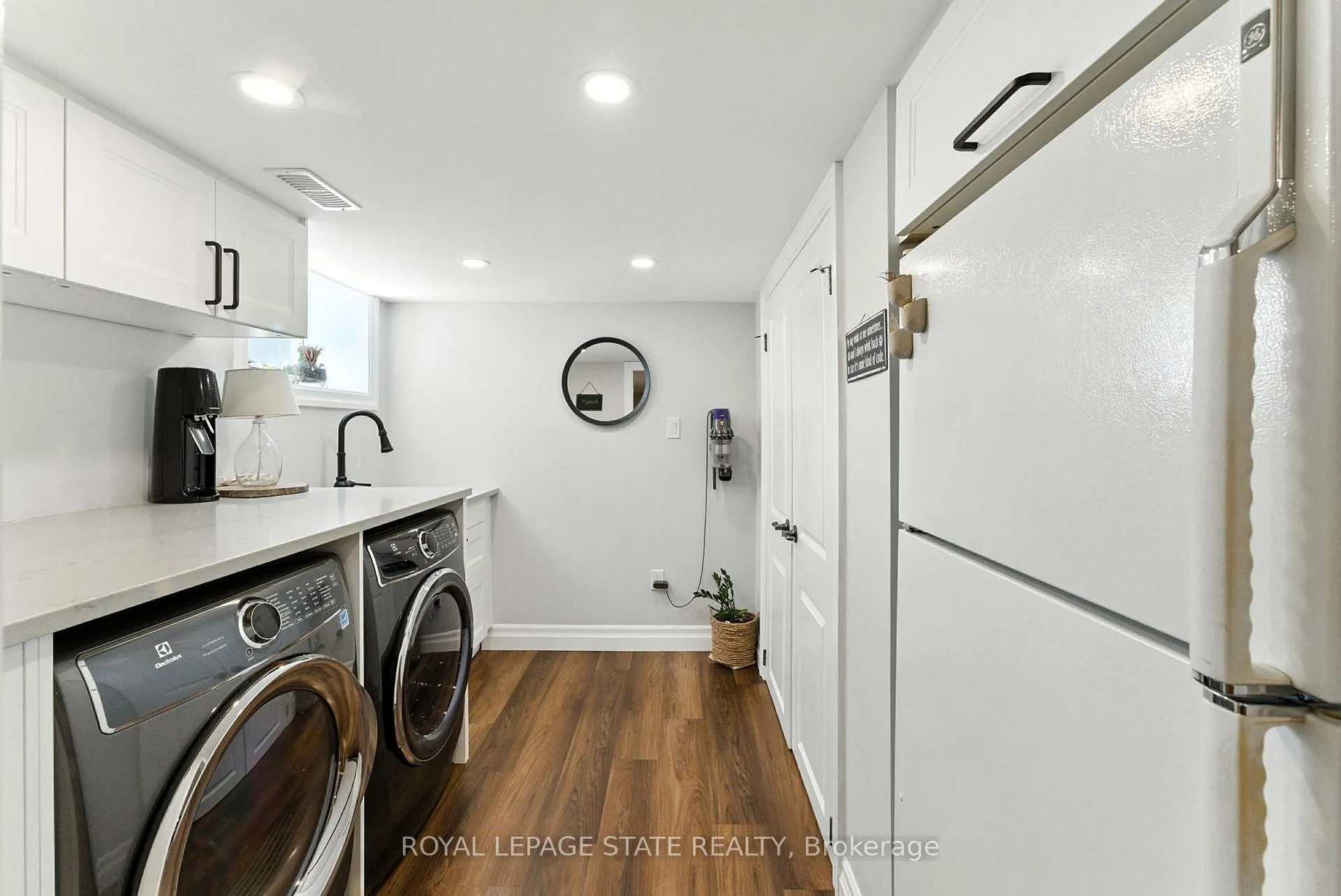 Photo 30 of 93 Highcliffe Avenue, Hamilton, Centremount — HOMEH