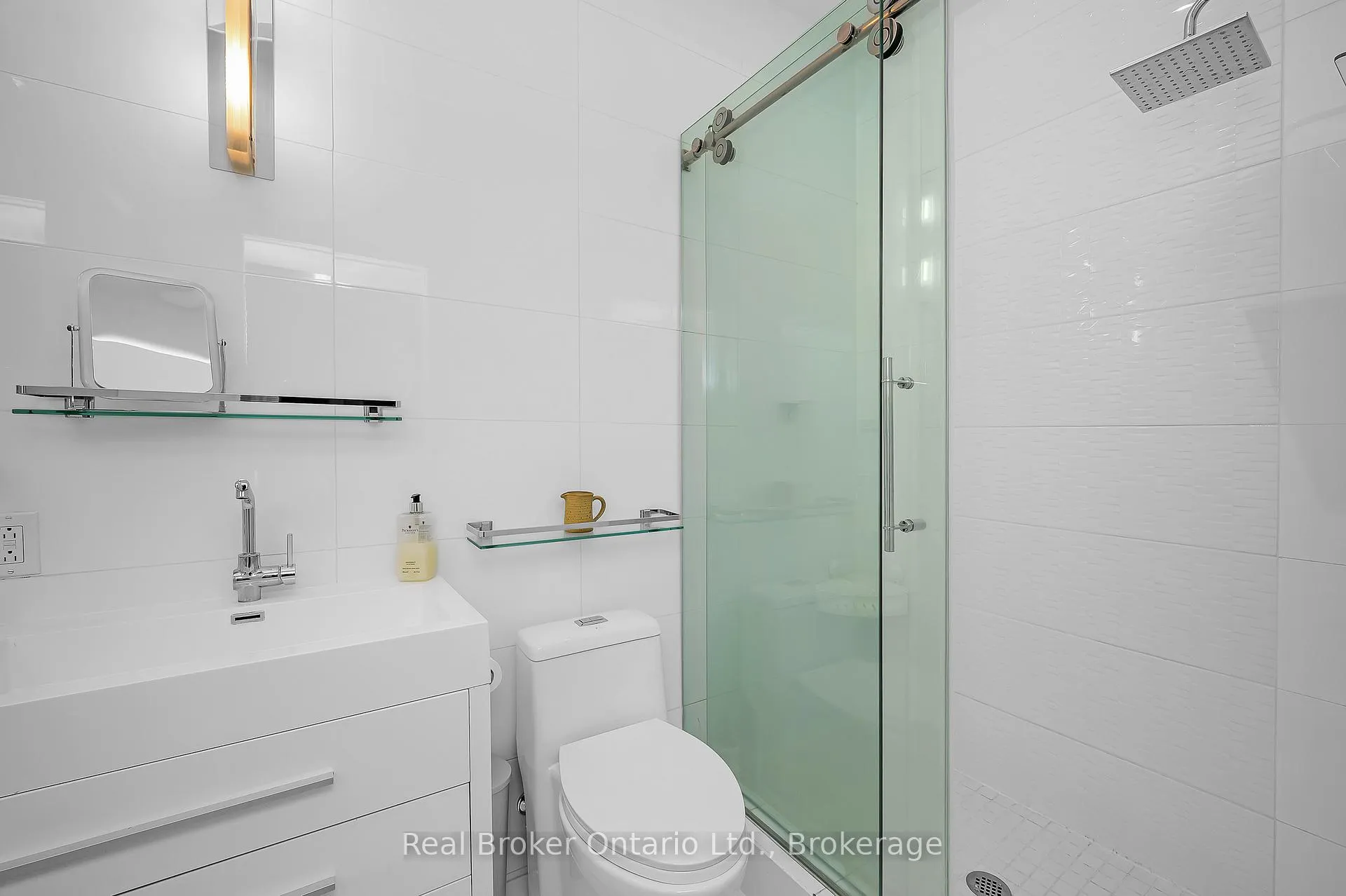 Photo 11 of 7 Foster Street, Hamilton, Corktown — HOMEH