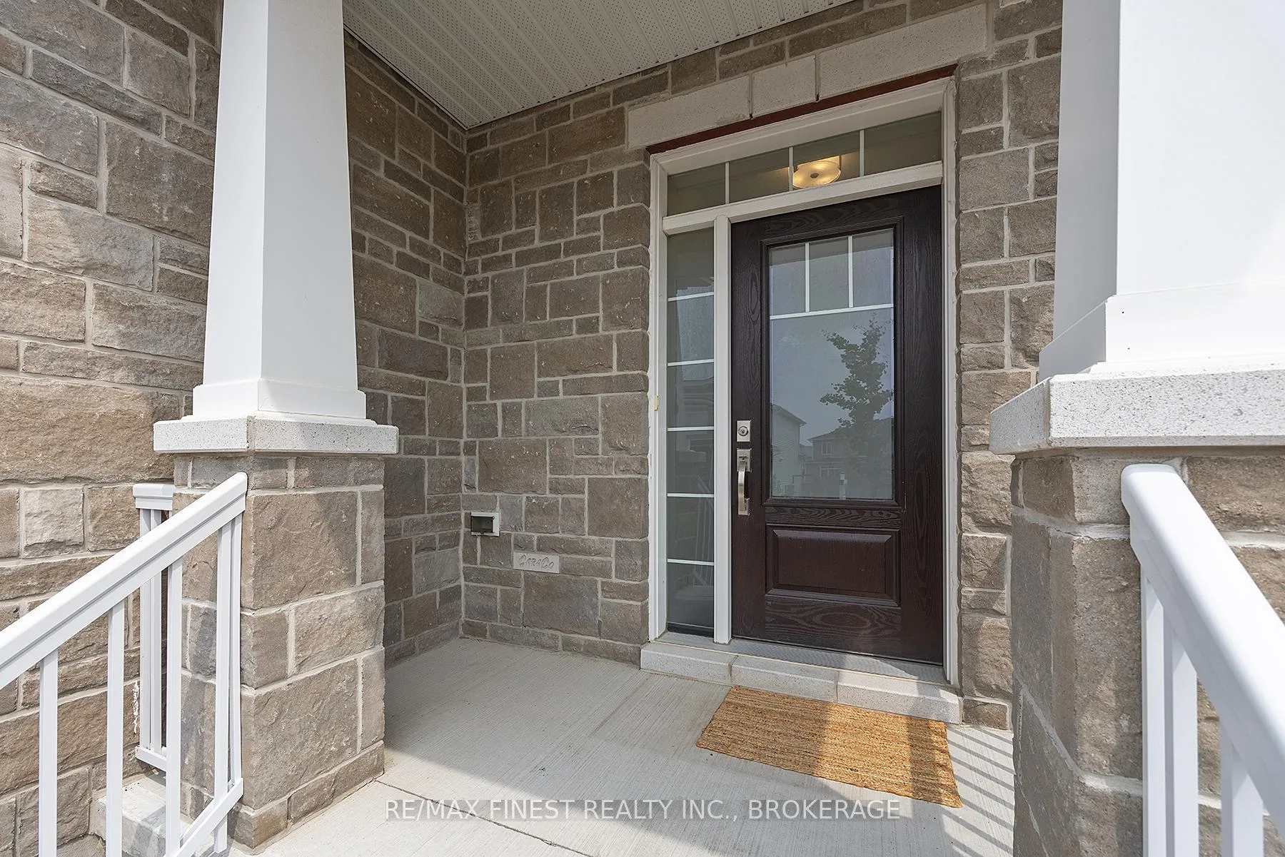 Photo 5 of 1540 Davenport Crescent, Kingston, City Northwest — HOMEH