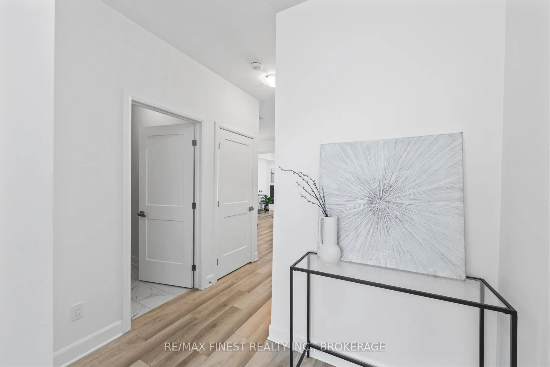 Photo 8 of 1540 Davenport Crescent, Kingston, City Northwest — HOMEH