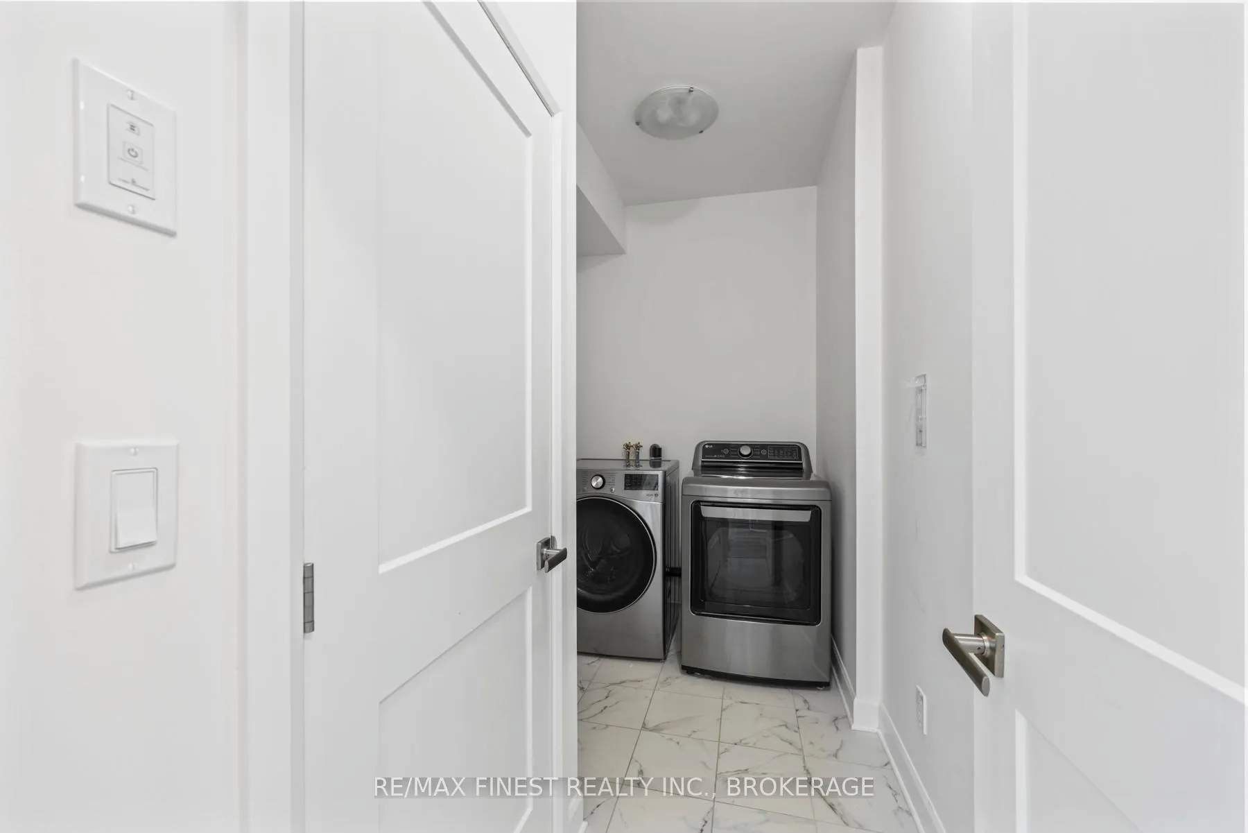 Photo 10 of 1540 Davenport Crescent, Kingston, City Northwest — HOMEH