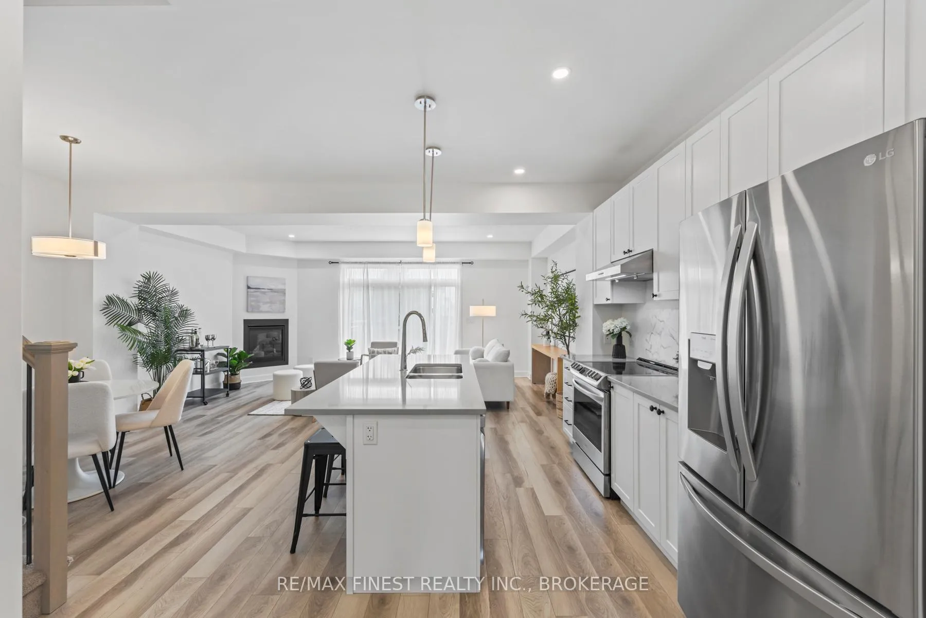 Photo 12 of 1540 Davenport Crescent, Kingston, City Northwest — HOMEH