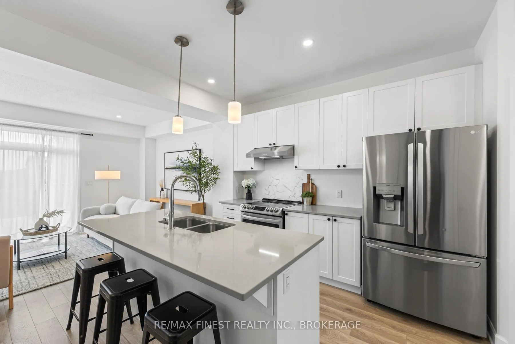 Photo 13 of 1540 Davenport Crescent, Kingston, City Northwest — HOMEH