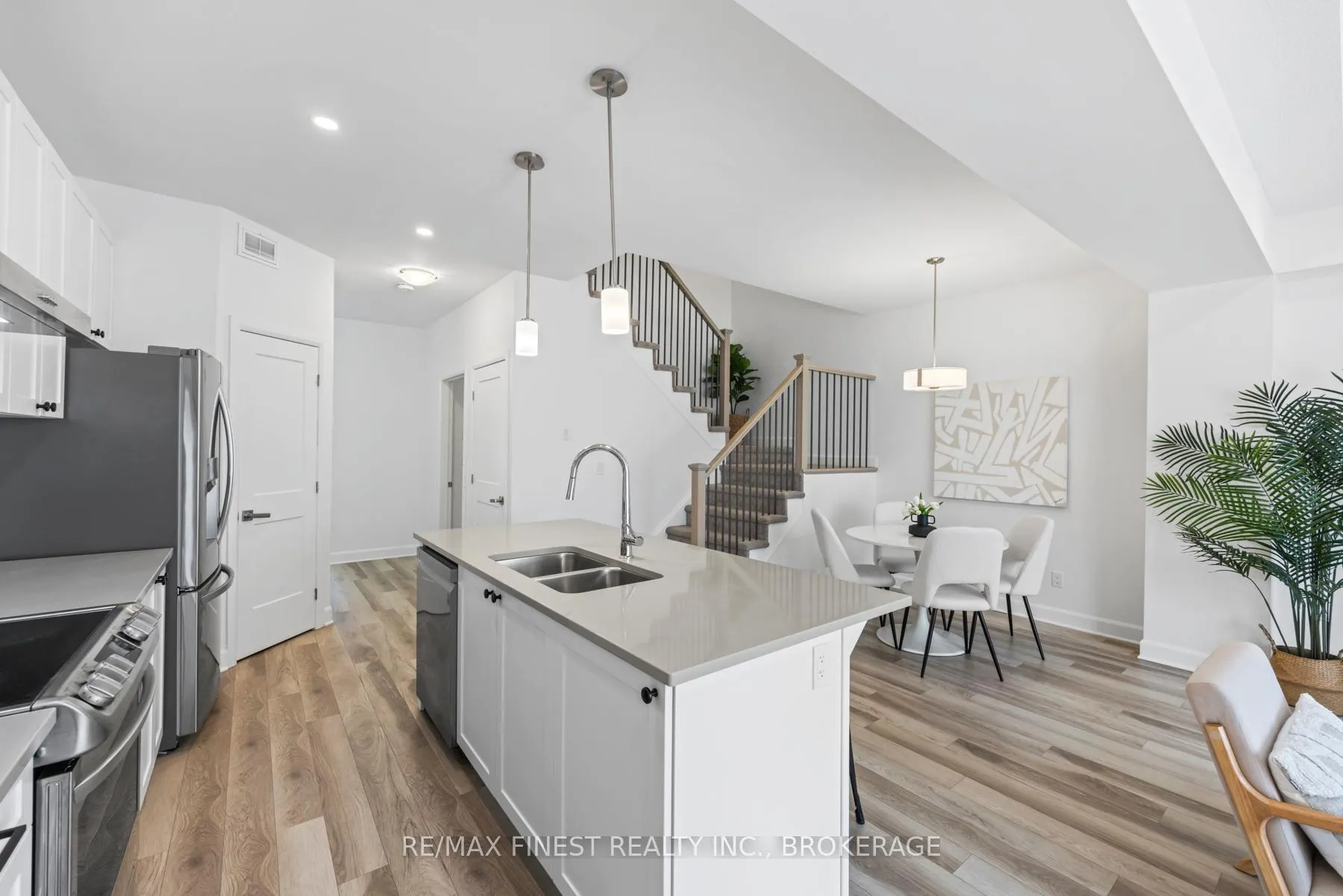 Photo 16 of 1540 Davenport Crescent, Kingston, City Northwest — HOMEH