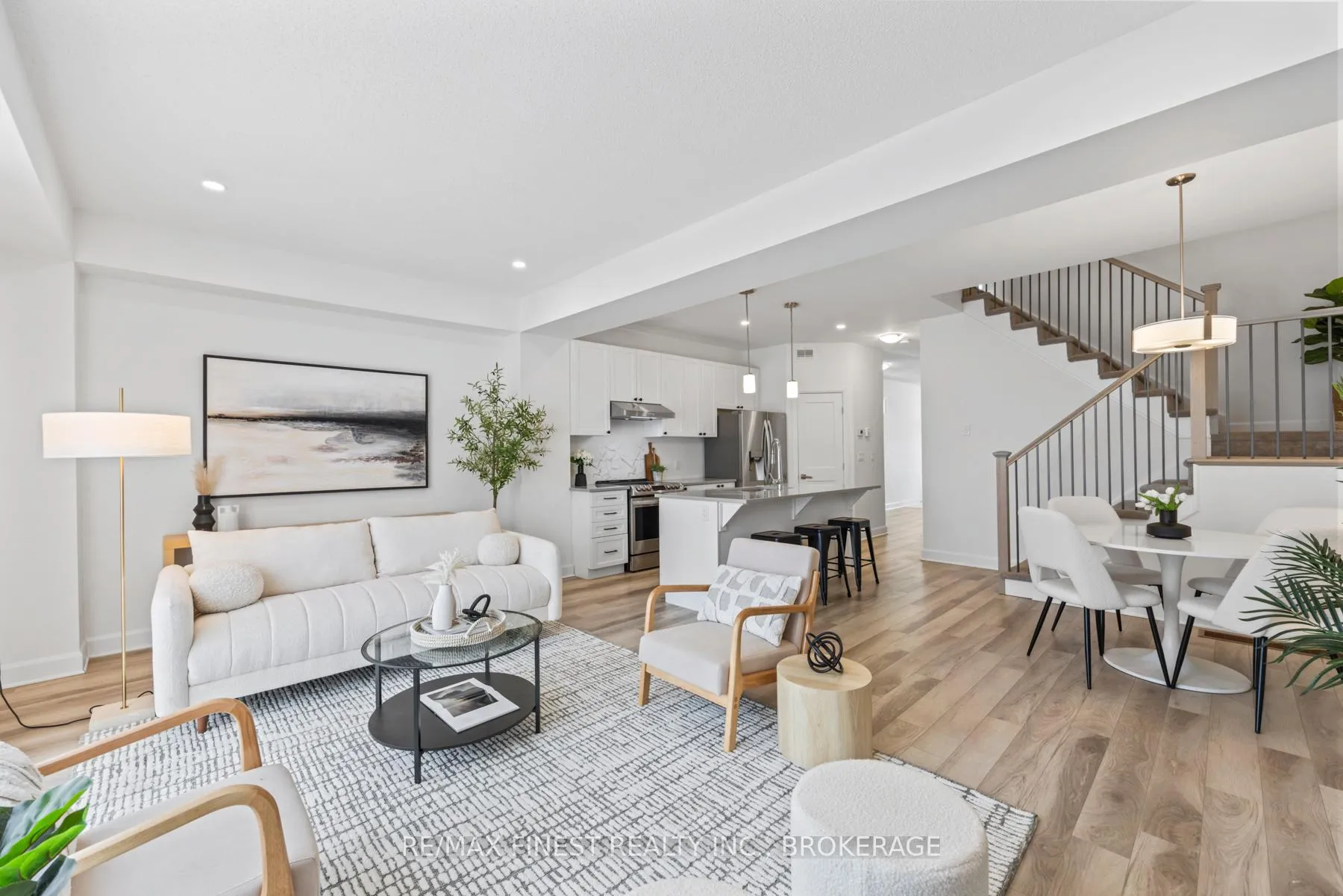 Photo 22 of 1540 Davenport Crescent, Kingston, City Northwest — HOMEH