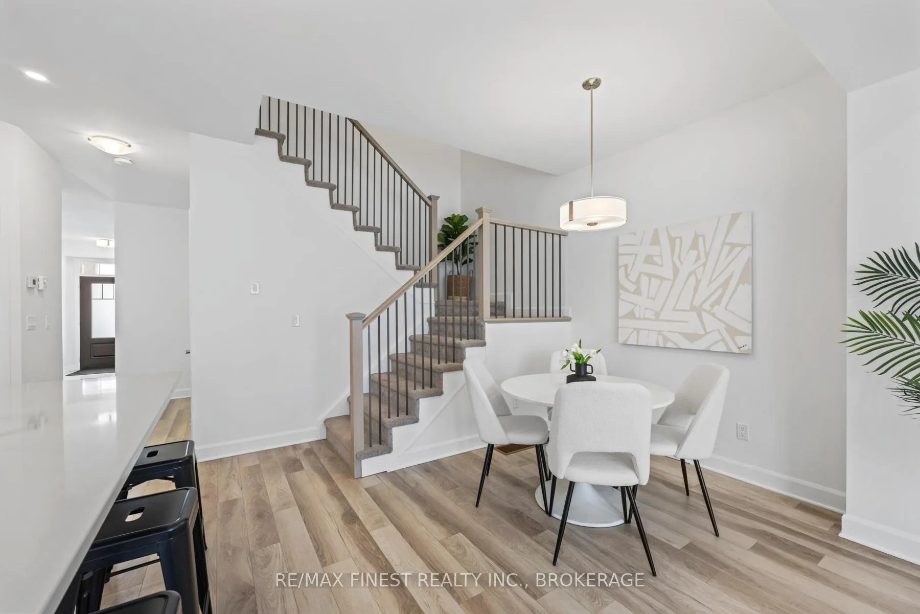 Photo 24 of 1540 Davenport Crescent, Kingston, City Northwest — HOMEH