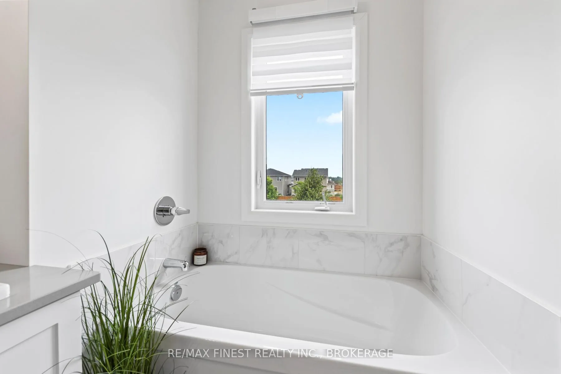 Photo 33 of 1540 Davenport Crescent, Kingston, City Northwest — HOMEH