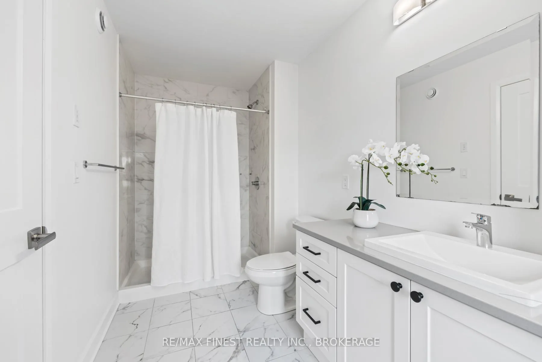 Photo 34 of 1540 Davenport Crescent, Kingston, City Northwest — HOMEH