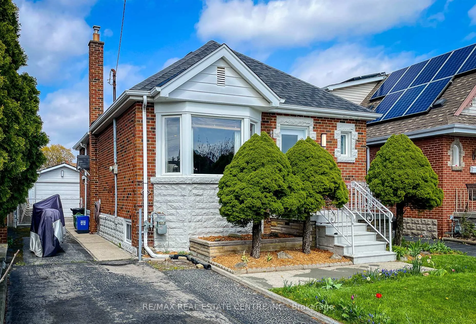 Photo 4 of 112 Tragina Avenue S, Hamilton, Bartonville — HOMEH