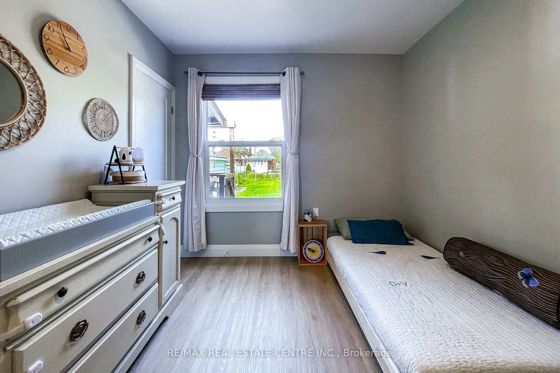 Photo 30 of 112 Tragina Avenue S, Hamilton, Bartonville — HOMEH