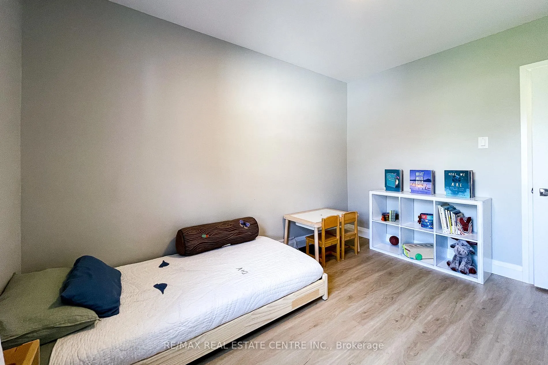 Photo 31 of 112 Tragina Avenue S, Hamilton, Bartonville — HOMEH