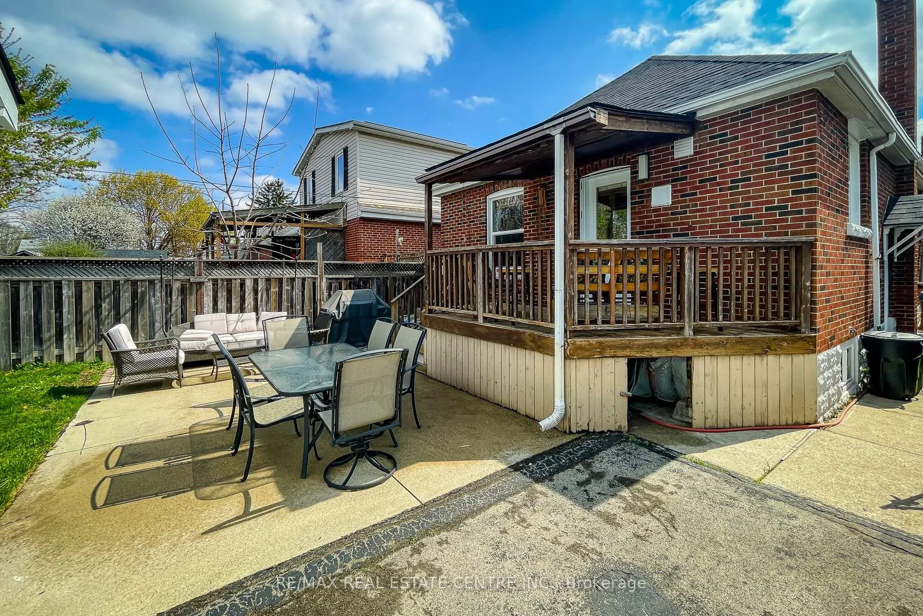 Photo 35 of 112 Tragina Avenue S, Hamilton, Bartonville — HOMEH
