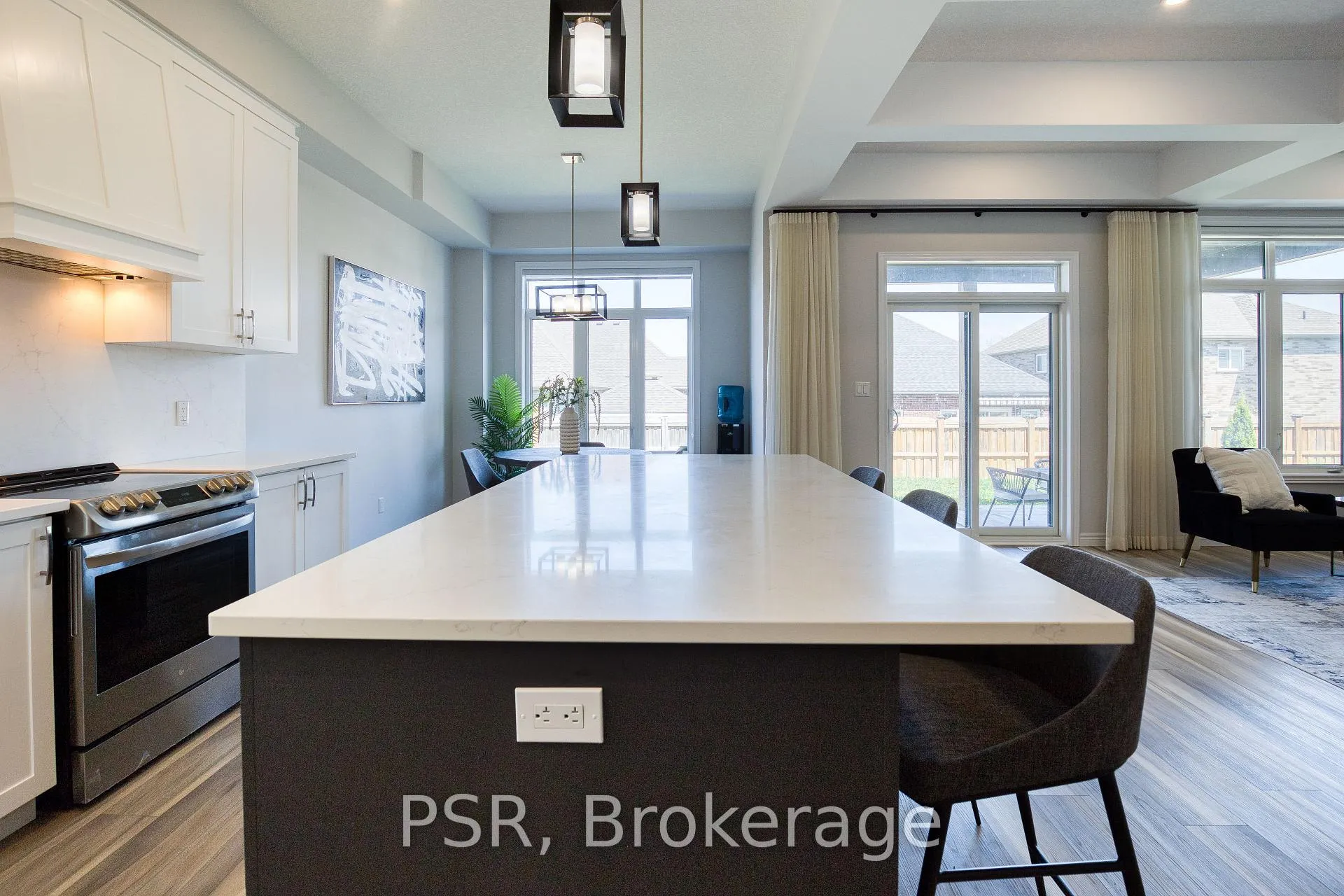 Photo 11 of 80 Arlington Parkway, Brant, Paris — HOMEH