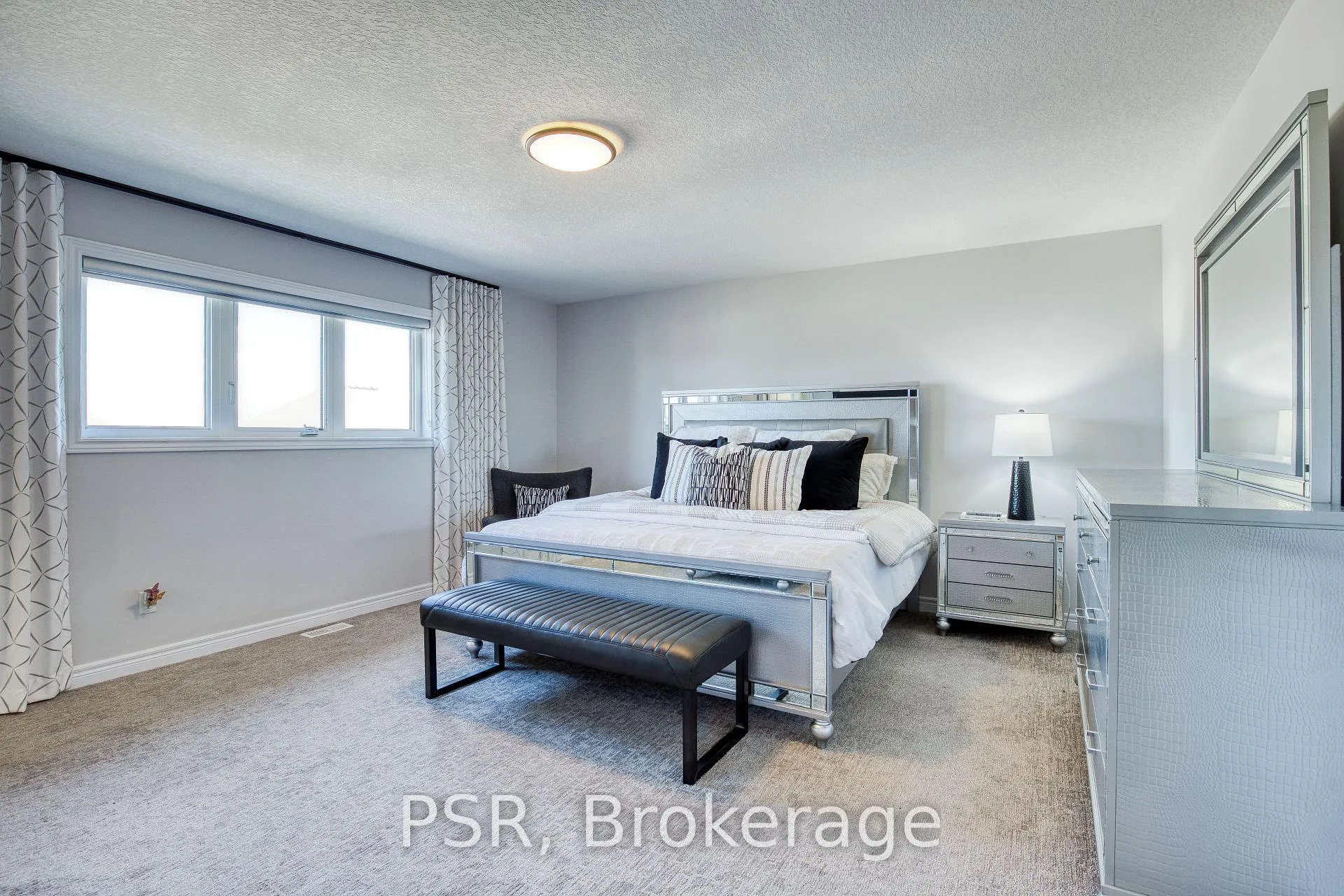 Photo 28 of 80 Arlington Parkway, Brant, Paris — HOMEH