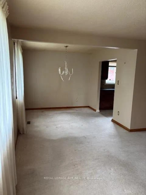 Photo 3 of 48 Seaton Place Drive, Hamilton, Stoney Creek — HOMEH
