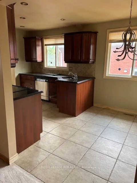 Photo 6 of 48 Seaton Place Drive, Hamilton, Stoney Creek — HOMEH