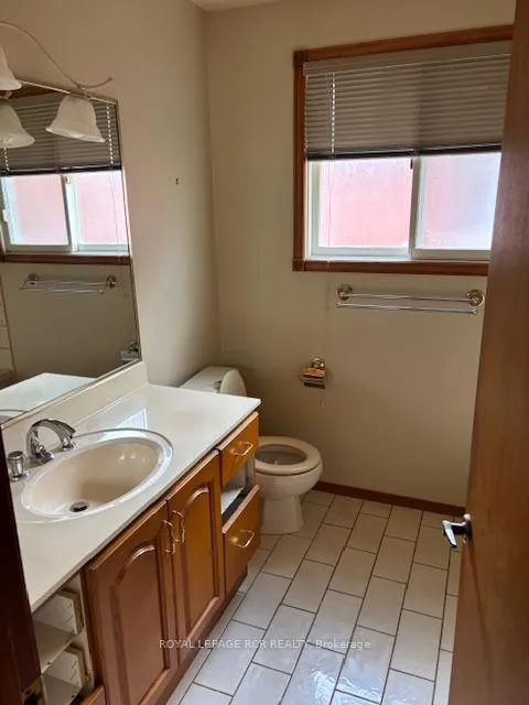 Photo 12 of 48 Seaton Place Drive, Hamilton, Stoney Creek — HOMEH