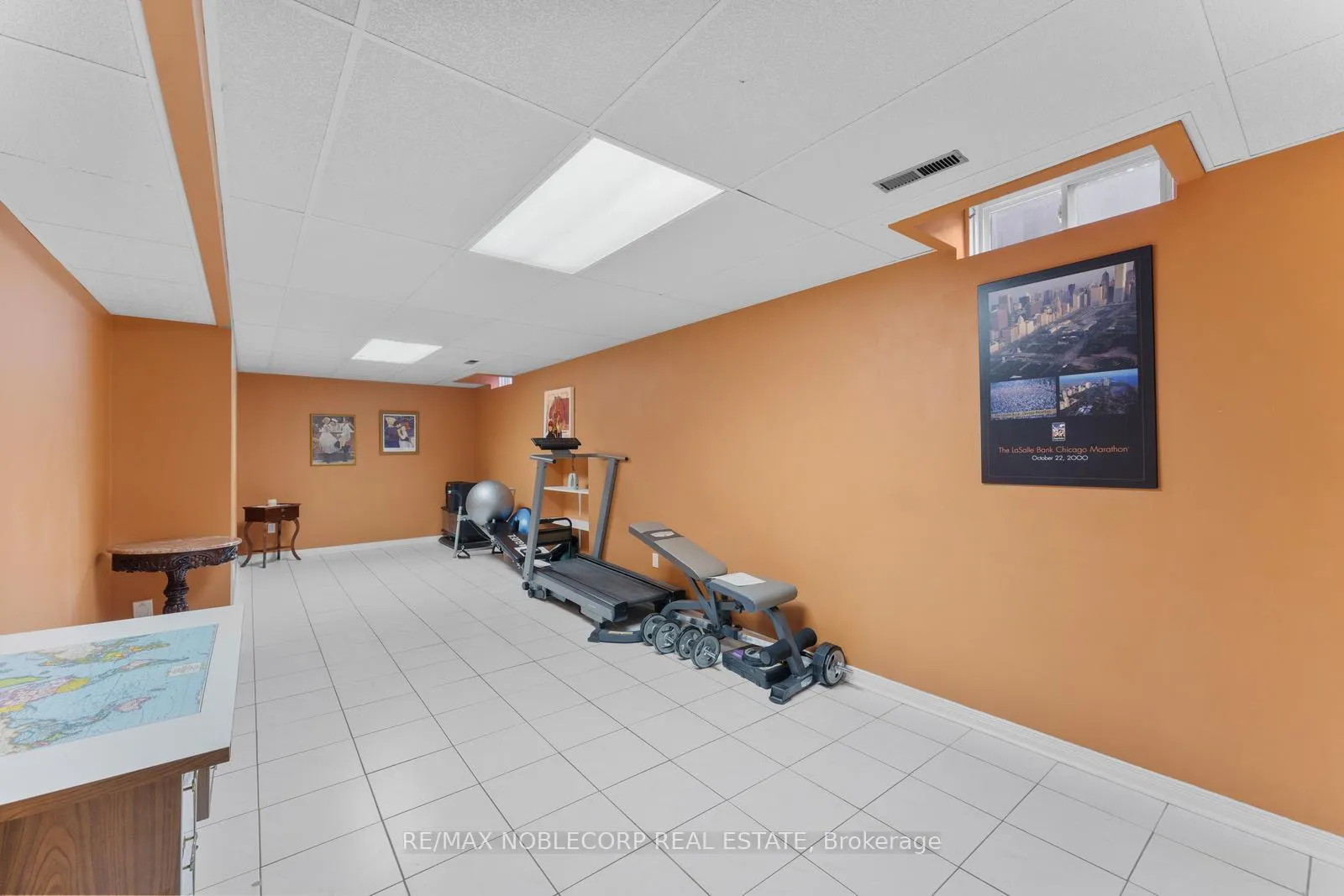 Photo 37 of 19 Castlehill Road, Vaughan, Maple — HOMEH