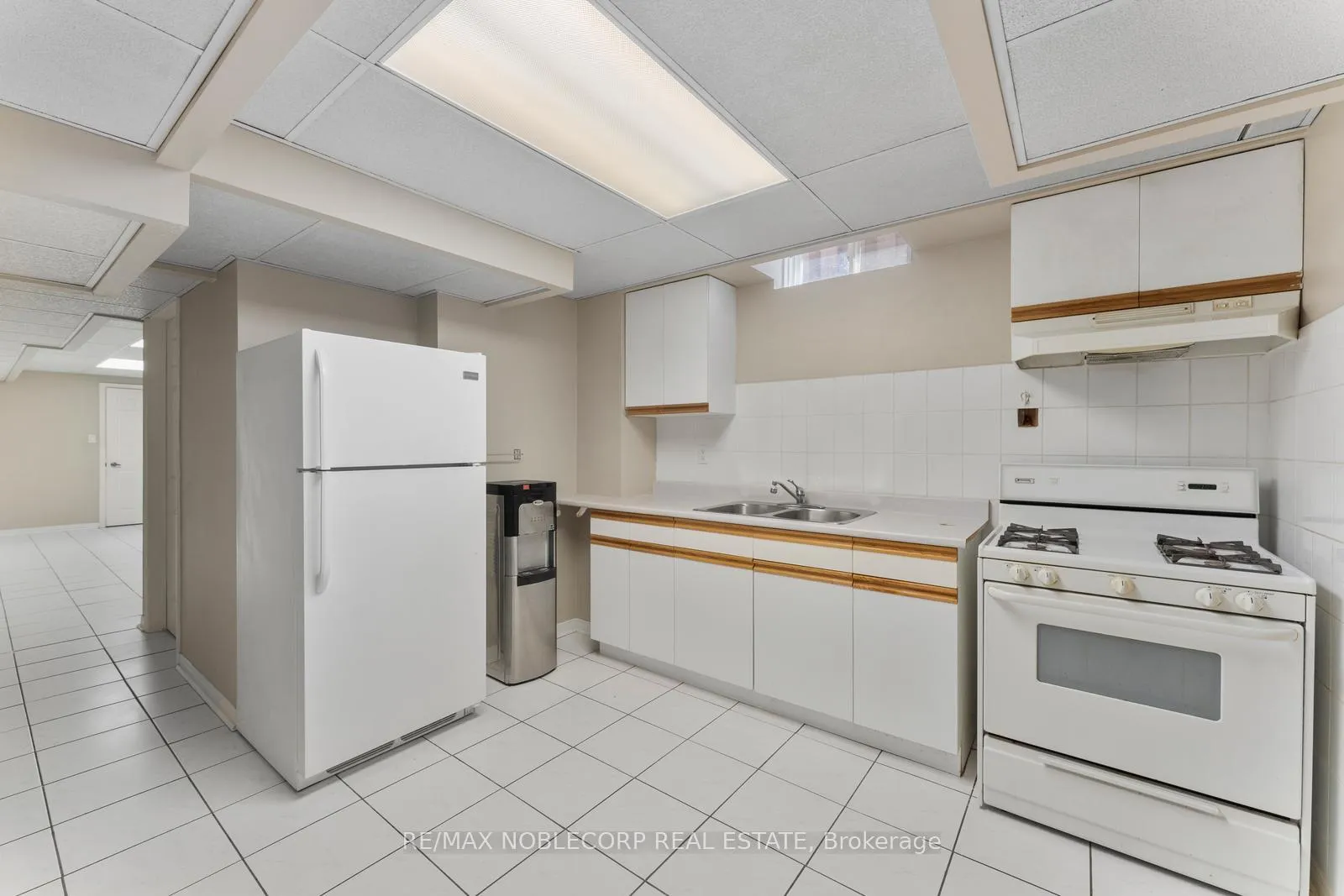 Photo 41 of 19 Castlehill Road, Vaughan, Maple — HOMEH