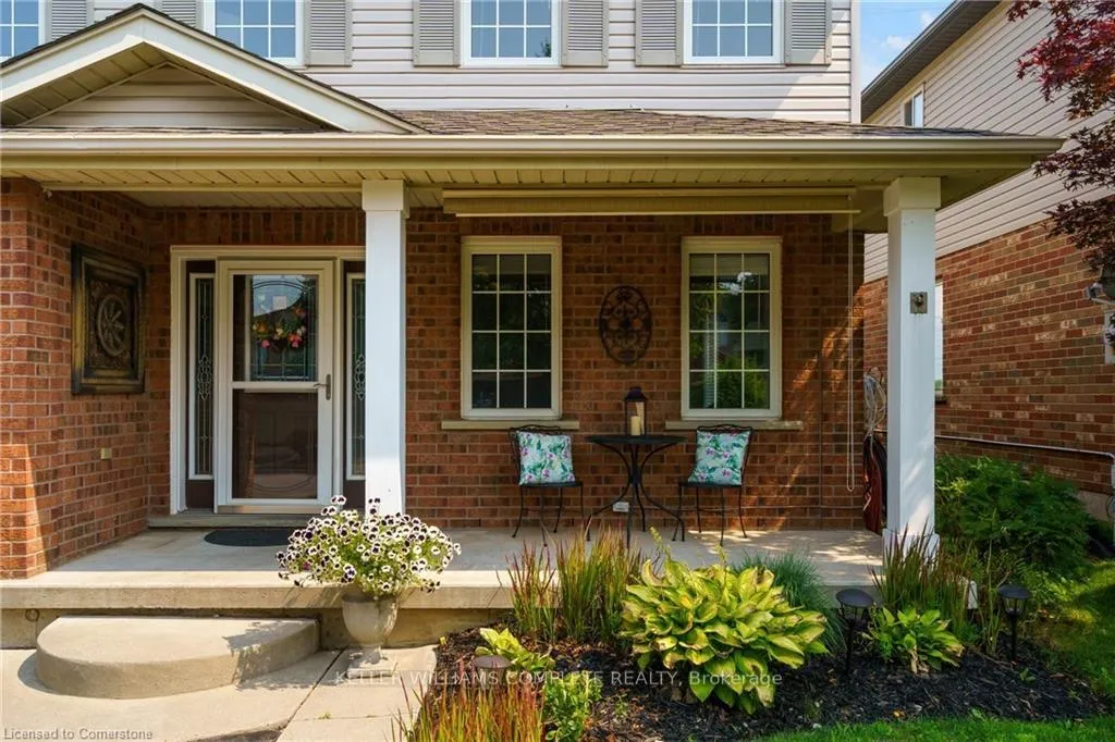 Photo 3 of 42 Grassyplain Drive, Hamilton, Rural Glanbrook — HOMEH