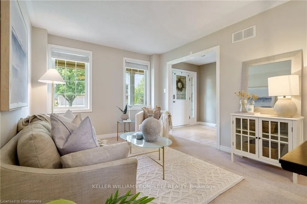 Photo 7 of 42 Grassyplain Drive, Hamilton, Rural Glanbrook — HOMEH