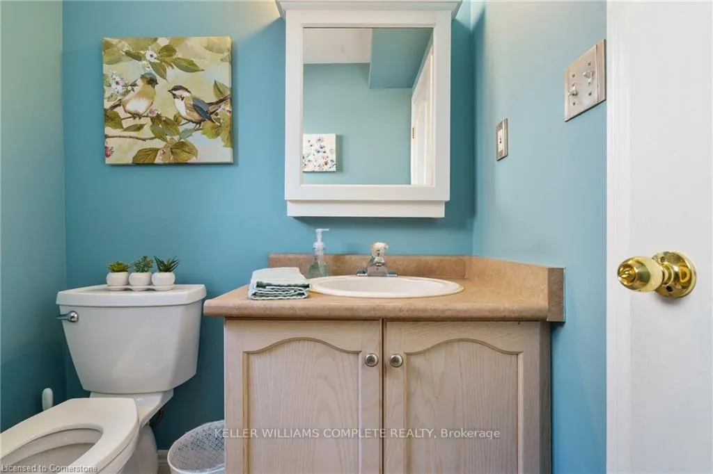 Photo 13 of 42 Grassyplain Drive, Hamilton, Rural Glanbrook — HOMEH