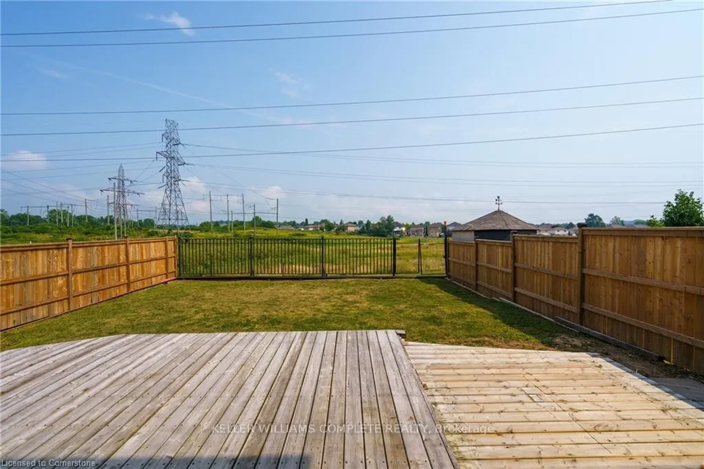 Photo 35 of 42 Grassyplain Drive, Hamilton, Rural Glanbrook — HOMEH