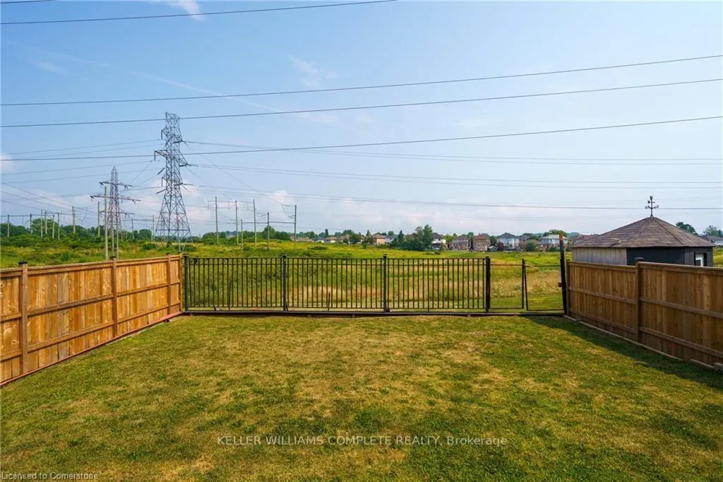 Photo 36 of 42 Grassyplain Drive, Hamilton, Rural Glanbrook — HOMEH