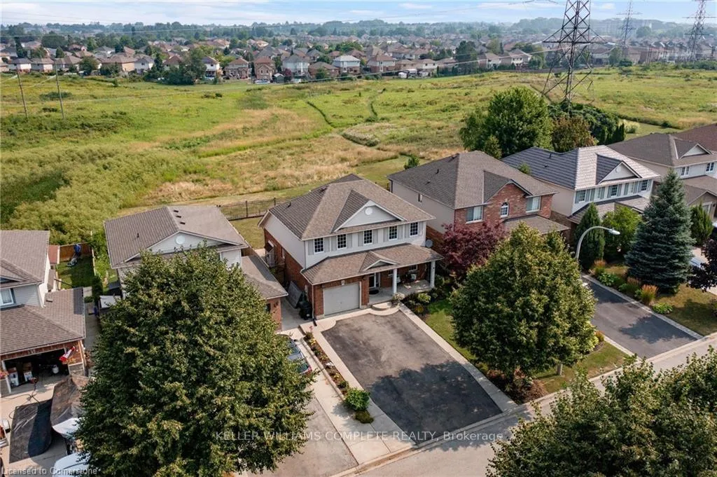Photo 38 of 42 Grassyplain Drive, Hamilton, Rural Glanbrook — HOMEH