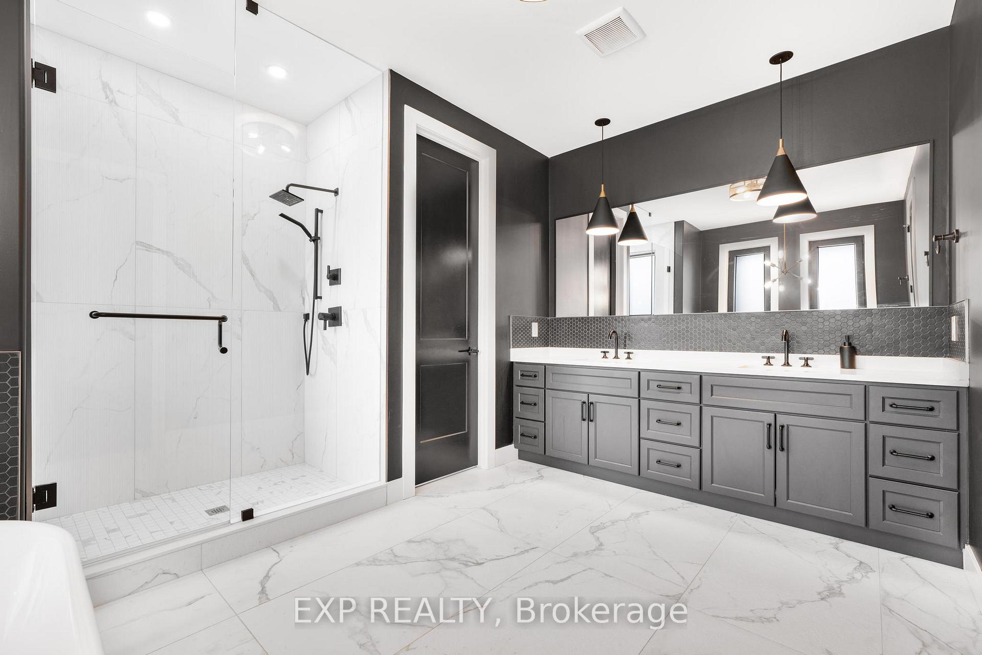Photo 32 of 50 Grandville Circle, Brant, Paris — HOMEH