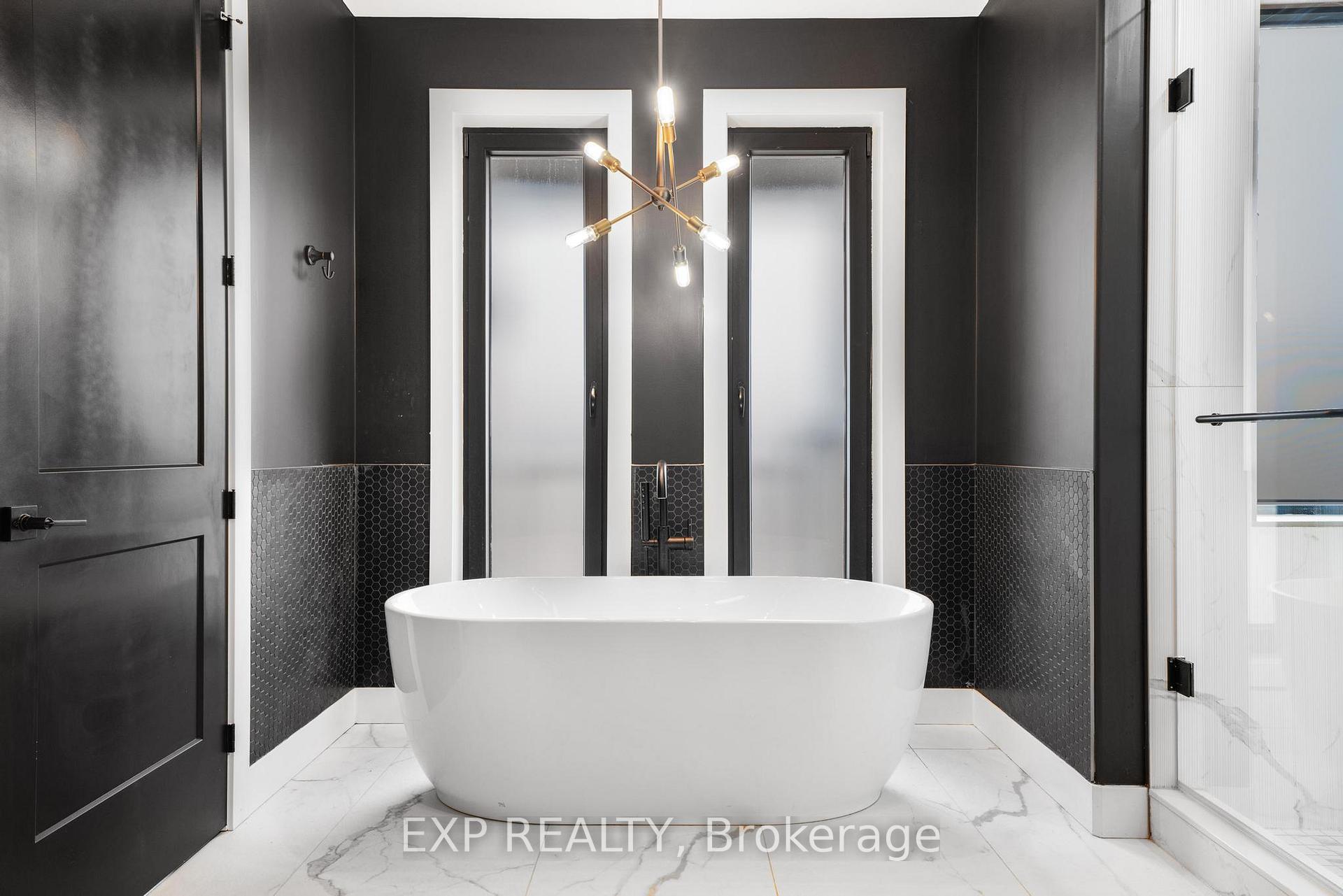 Photo 34 of 50 Grandville Circle, Brant, Paris — HOMEH