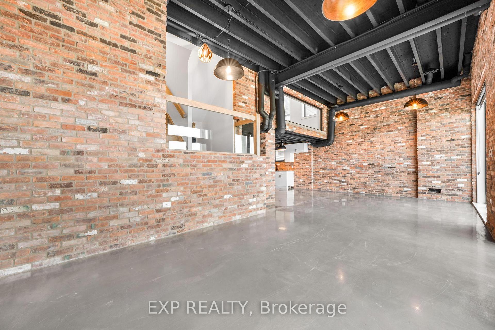 Photo 38 of 50 Grandville Circle, Brant, Paris — HOMEH