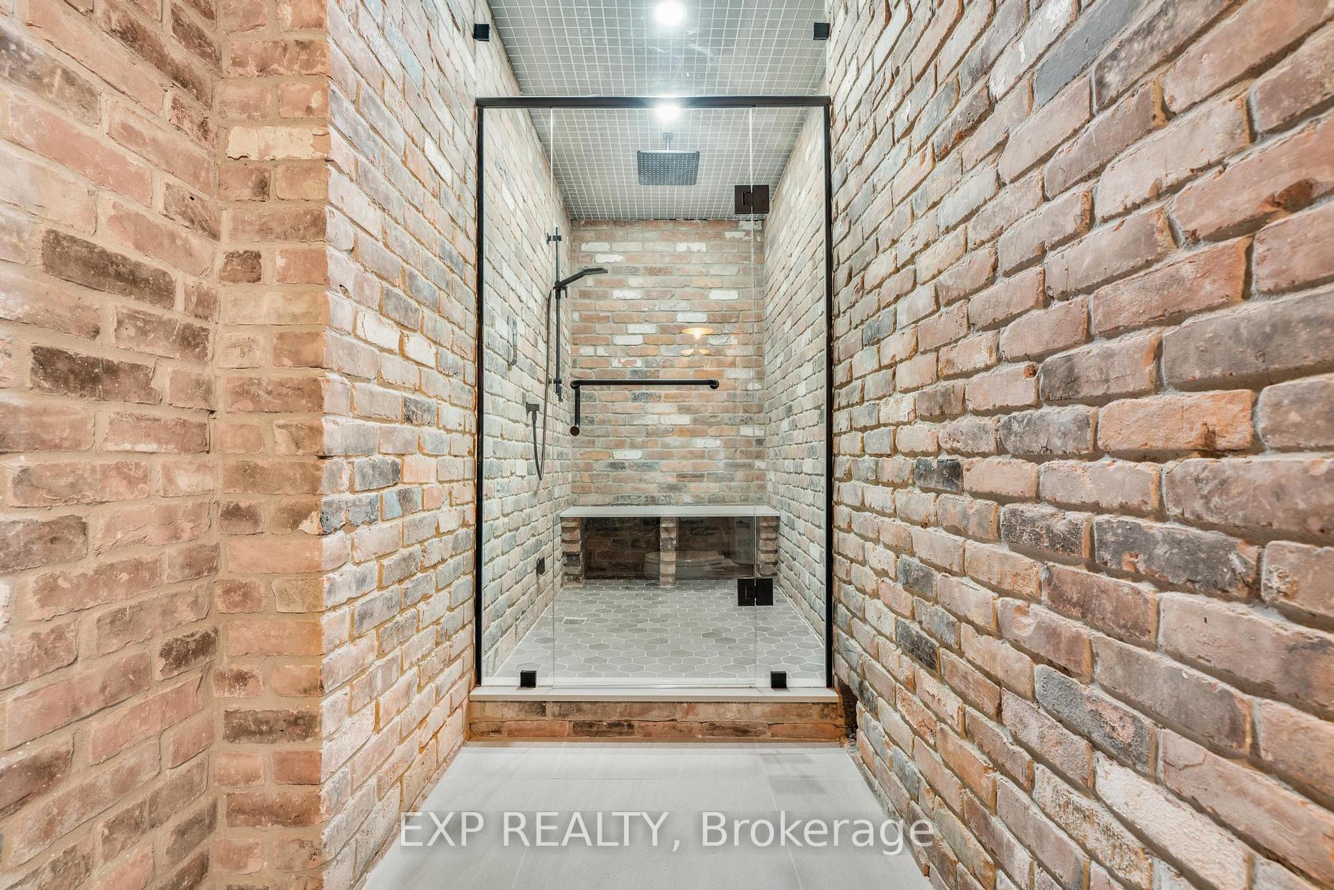Photo 41 of 50 Grandville Circle, Brant, Paris — HOMEH