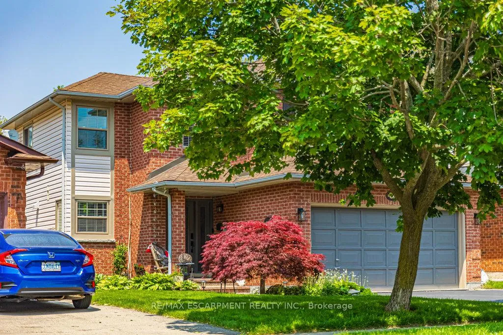 Photo 2 of 47 Ryans Way, Hamilton, Waterdown — HOMEH