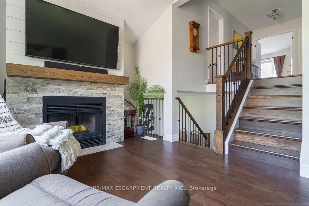 Photo 14 of 47 Ryans Way, Hamilton, Waterdown — HOMEH