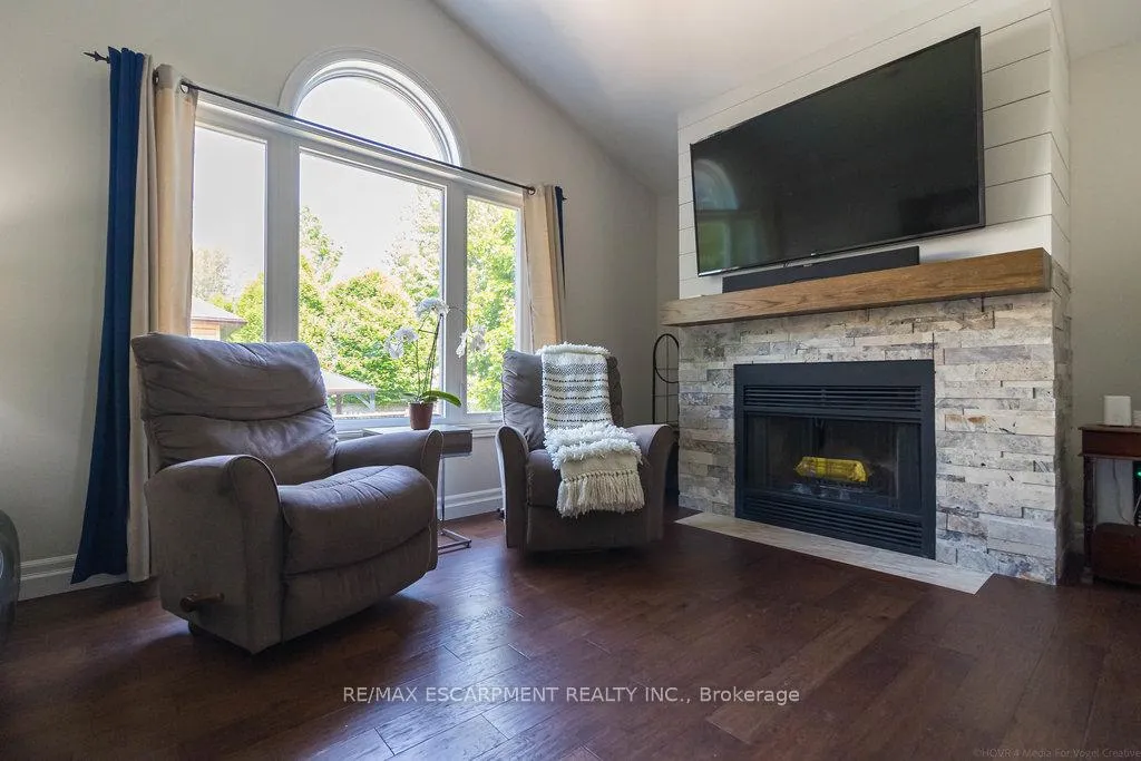 Photo 15 of 47 Ryans Way, Hamilton, Waterdown — HOMEH