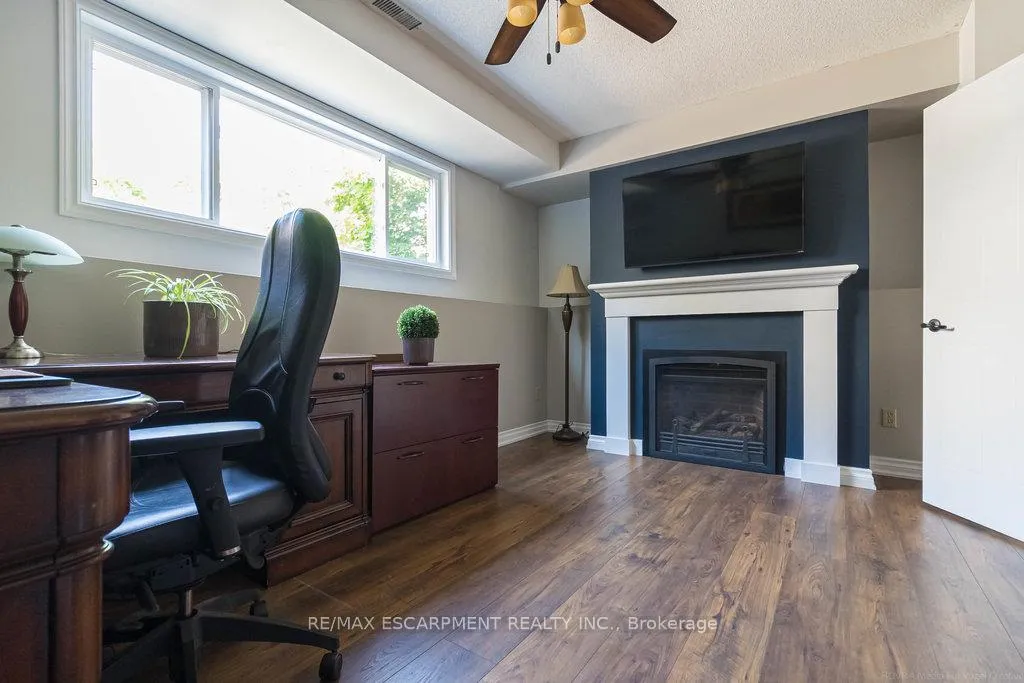 Photo 29 of 47 Ryans Way, Hamilton, Waterdown — HOMEH