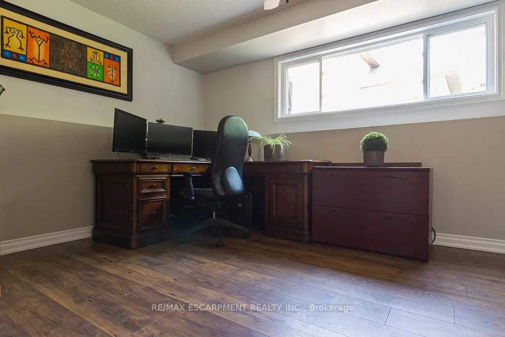 Photo 30 of 47 Ryans Way, Hamilton, Waterdown — HOMEH