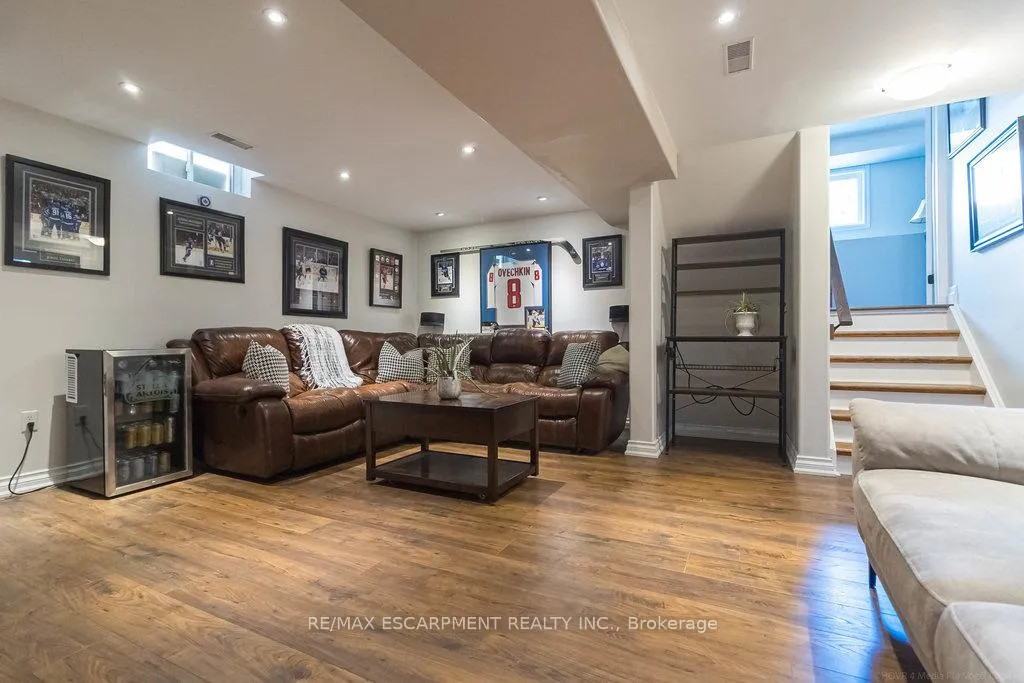 Photo 32 of 47 Ryans Way, Hamilton, Waterdown — HOMEH