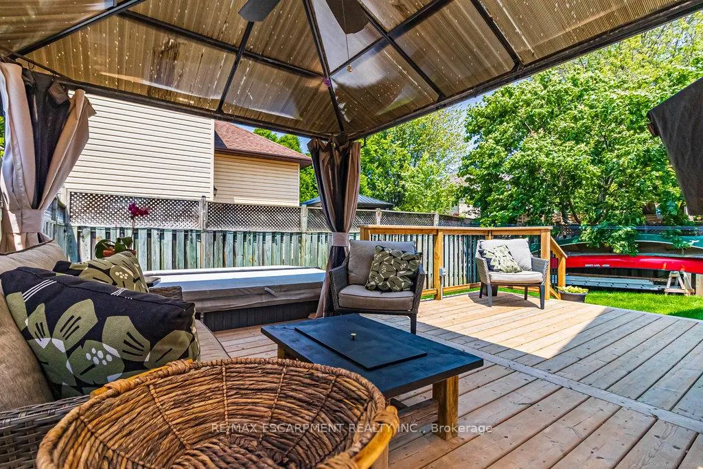 Photo 37 of 47 Ryans Way, Hamilton, Waterdown — HOMEH