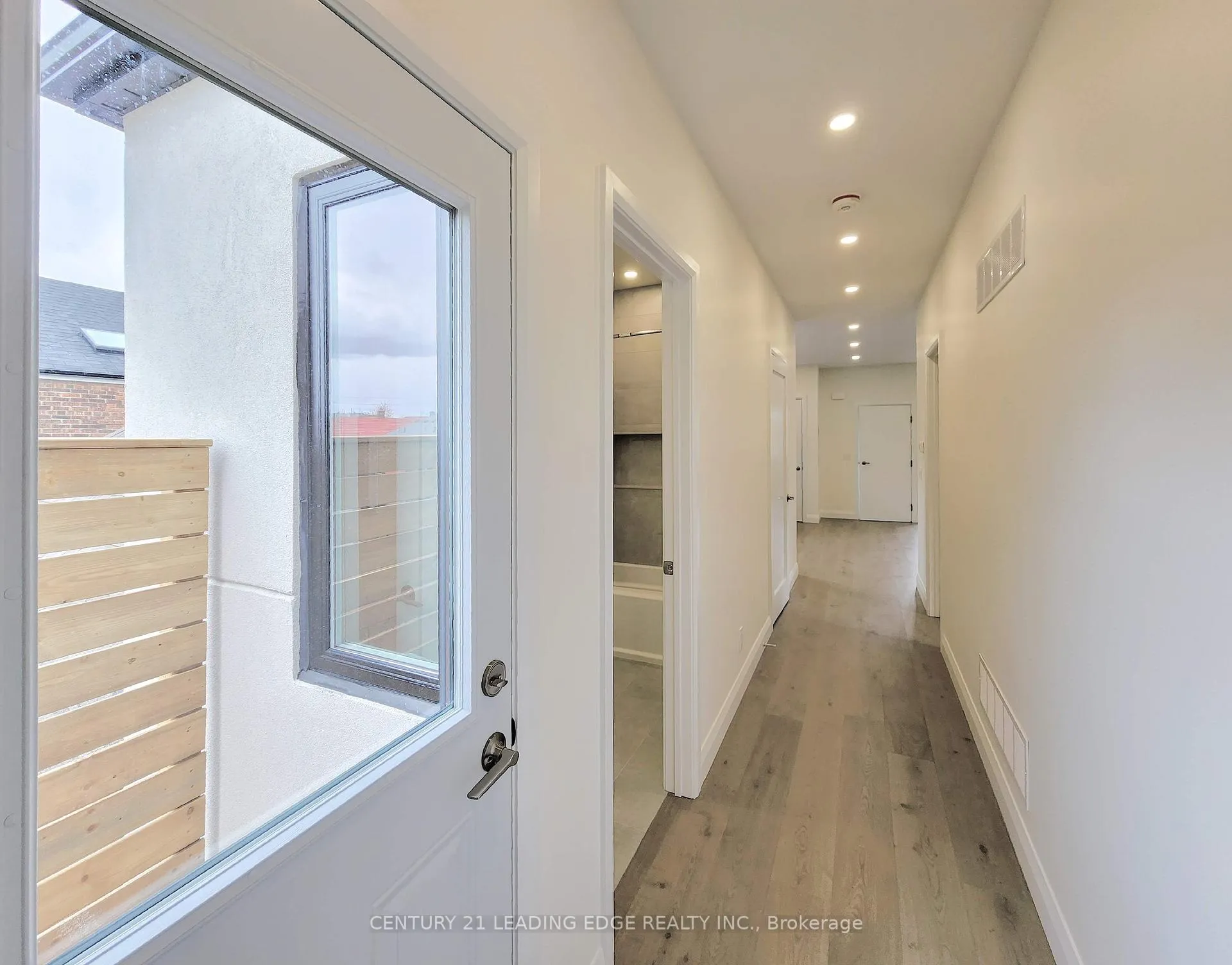 Photo 10 of Unit 2nd Fl, 346 Lauder Avenue, Toronto, Oakwood Village — HOMEH