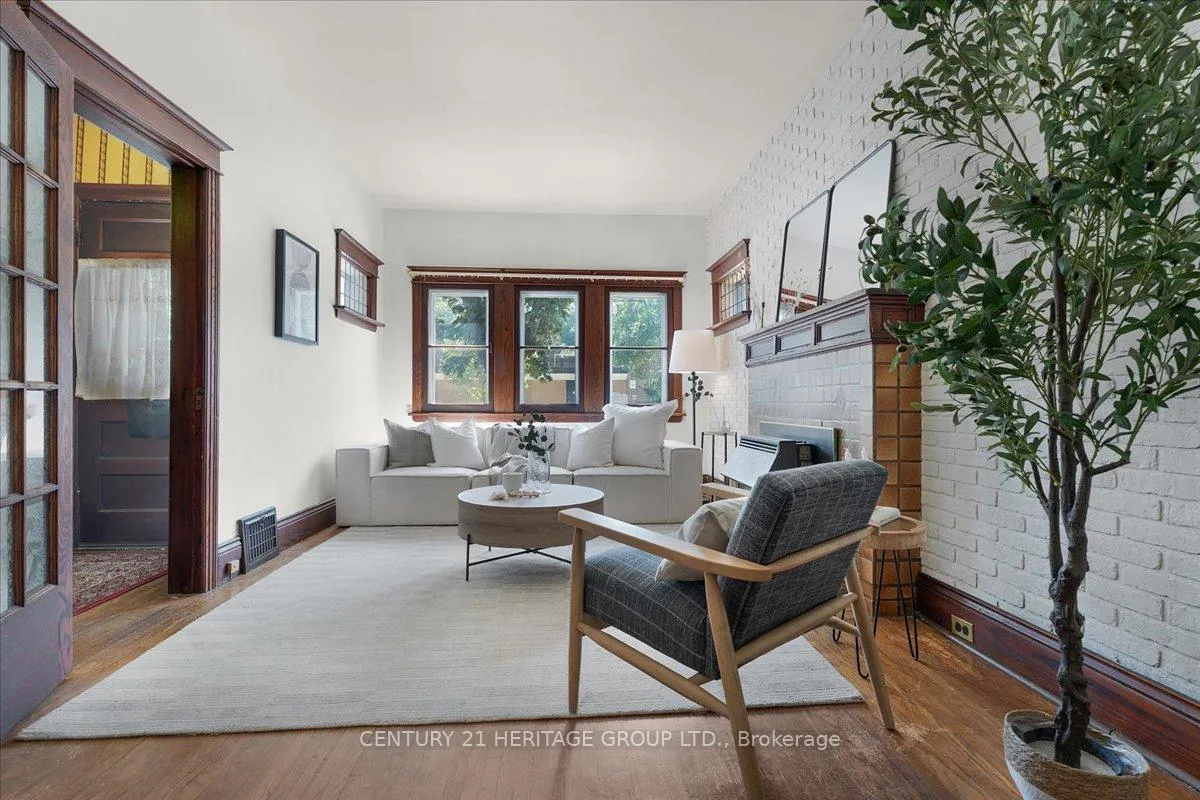 Photo 7 of 379 Cumberland Avenue, Hamilton, St. Clair — HOMEH