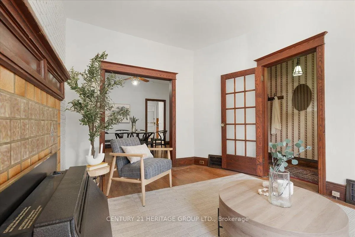 Photo 10 of 379 Cumberland Avenue, Hamilton, St. Clair — HOMEH