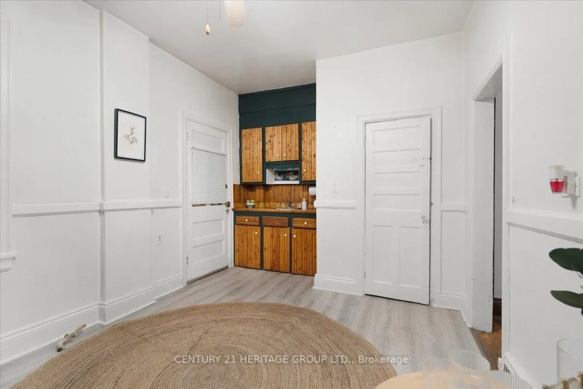 Photo 19 of 379 Cumberland Avenue, Hamilton, St. Clair — HOMEH