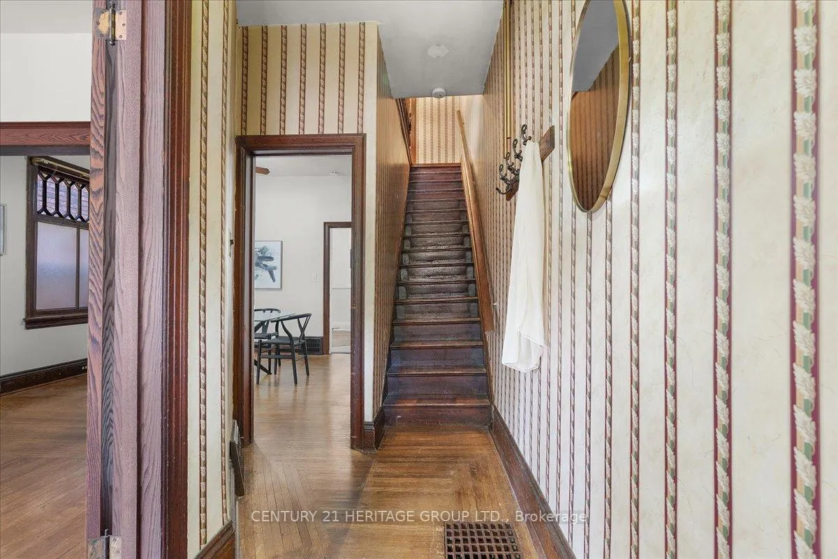Photo 21 of 379 Cumberland Avenue, Hamilton, St. Clair — HOMEH
