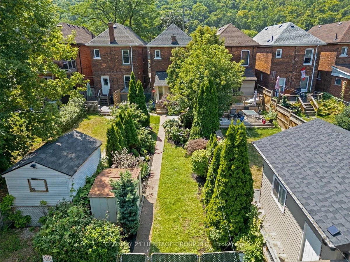 Photo 39 of 379 Cumberland Avenue, Hamilton, St. Clair — HOMEH