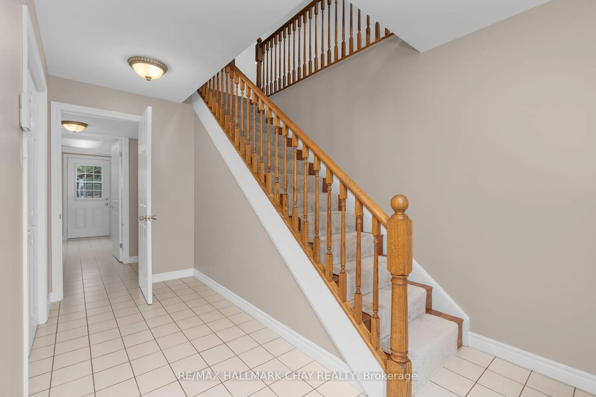 Photo 5 of 209 Dominion Drive, Clearview, Stayner — HOMEH
