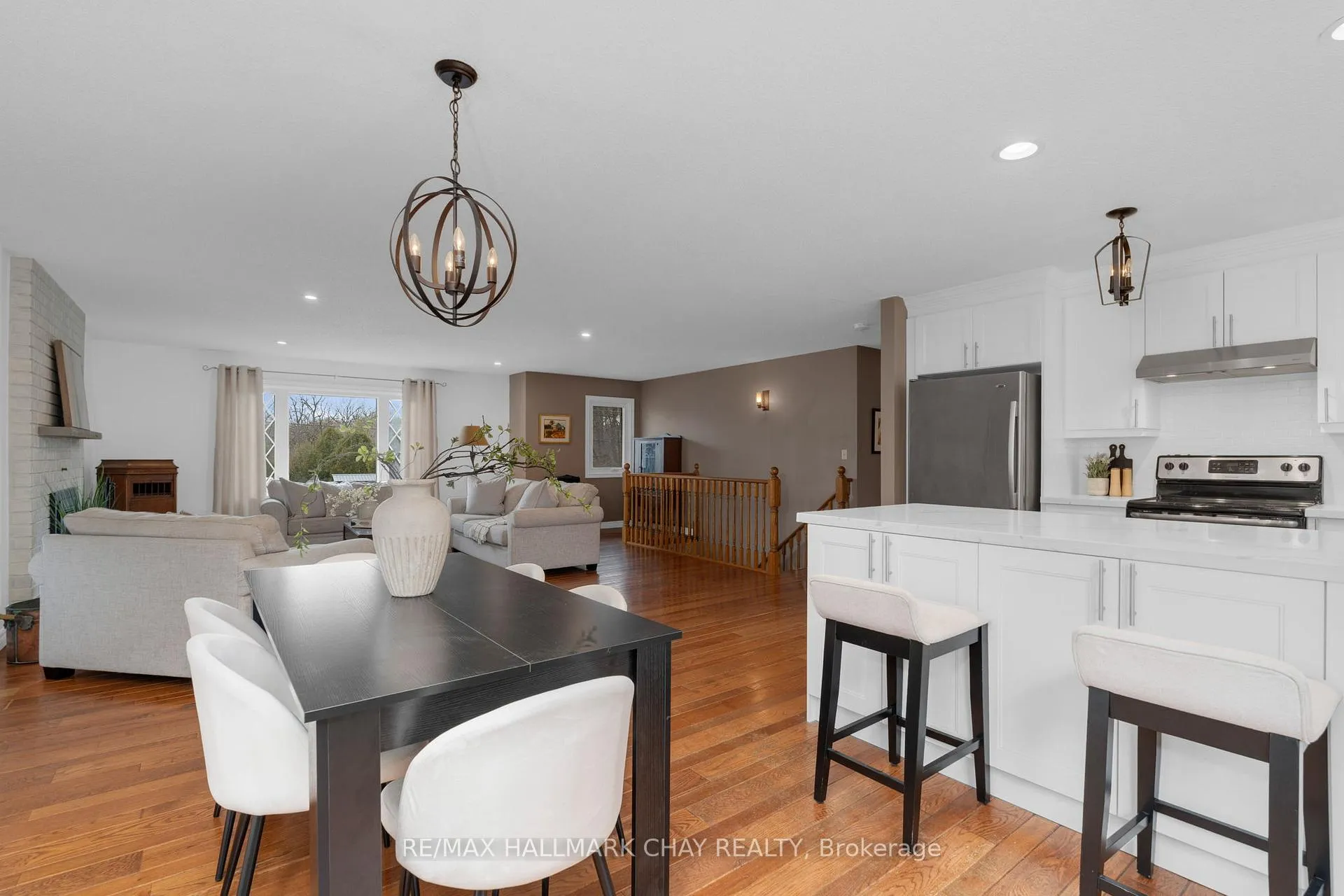 Photo 14 of 209 Dominion Drive, Clearview, Stayner — HOMEH