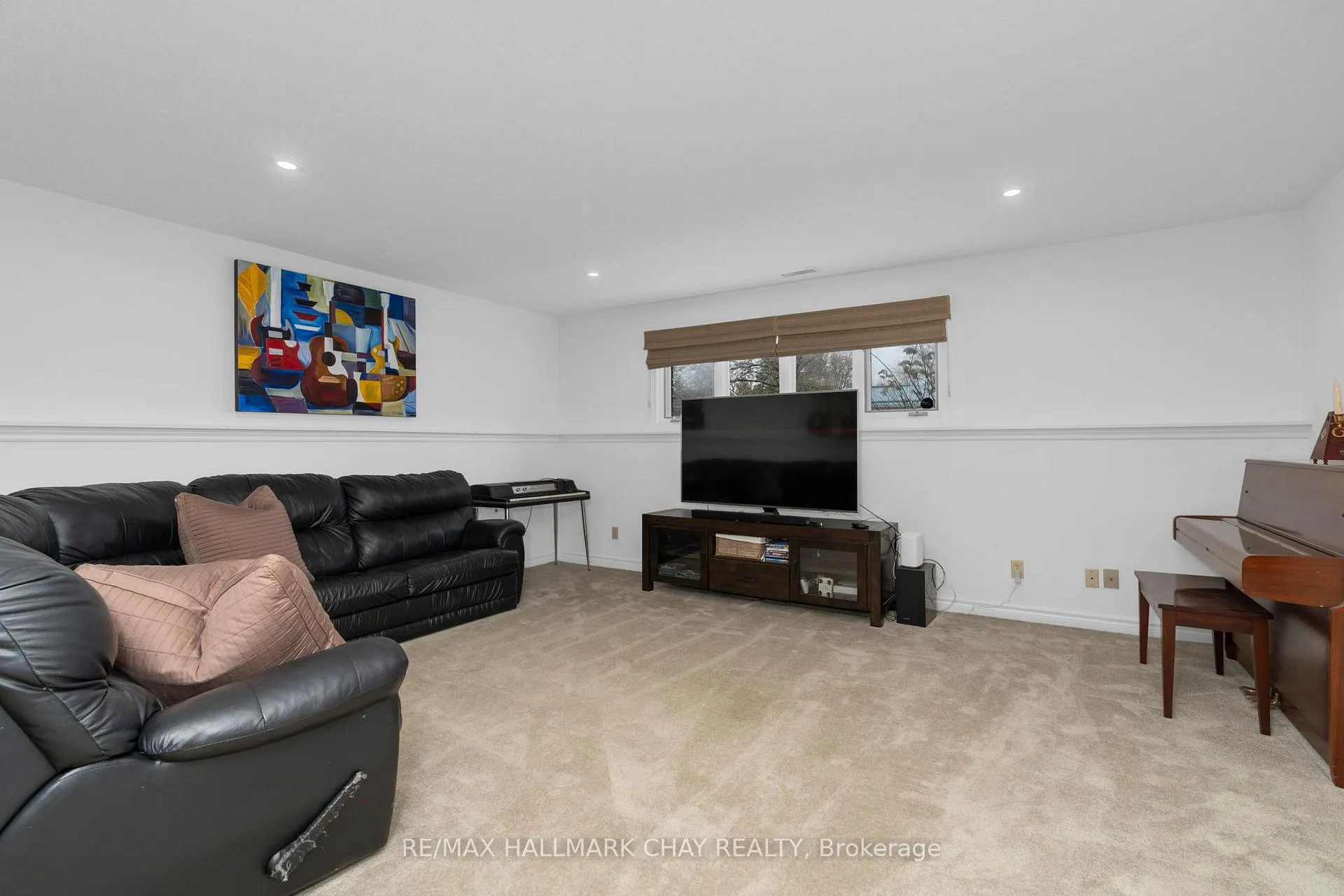 Photo 28 of 209 Dominion Drive, Clearview, Stayner — HOMEH