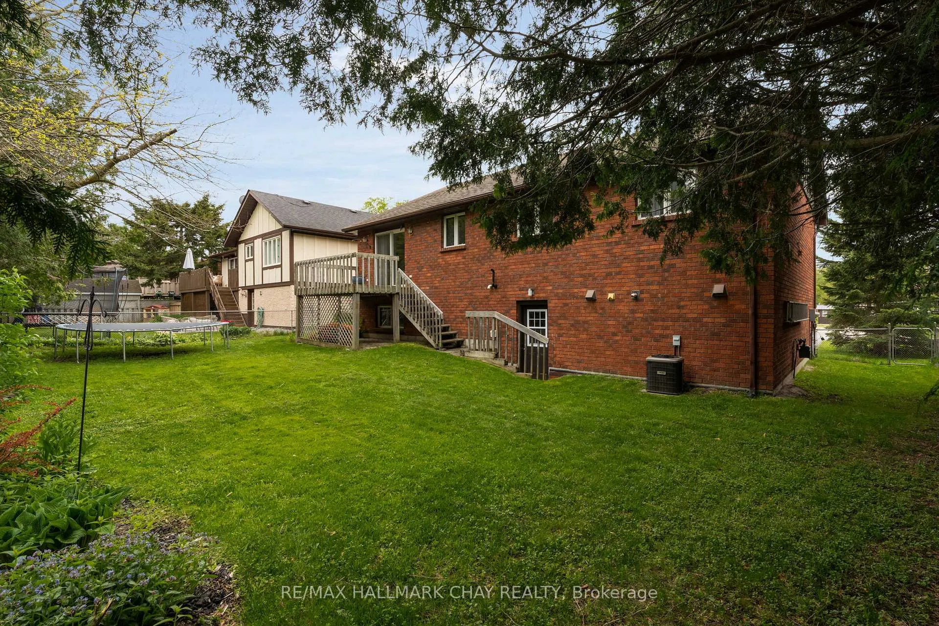 Photo 33 of 209 Dominion Drive, Clearview, Stayner — HOMEH